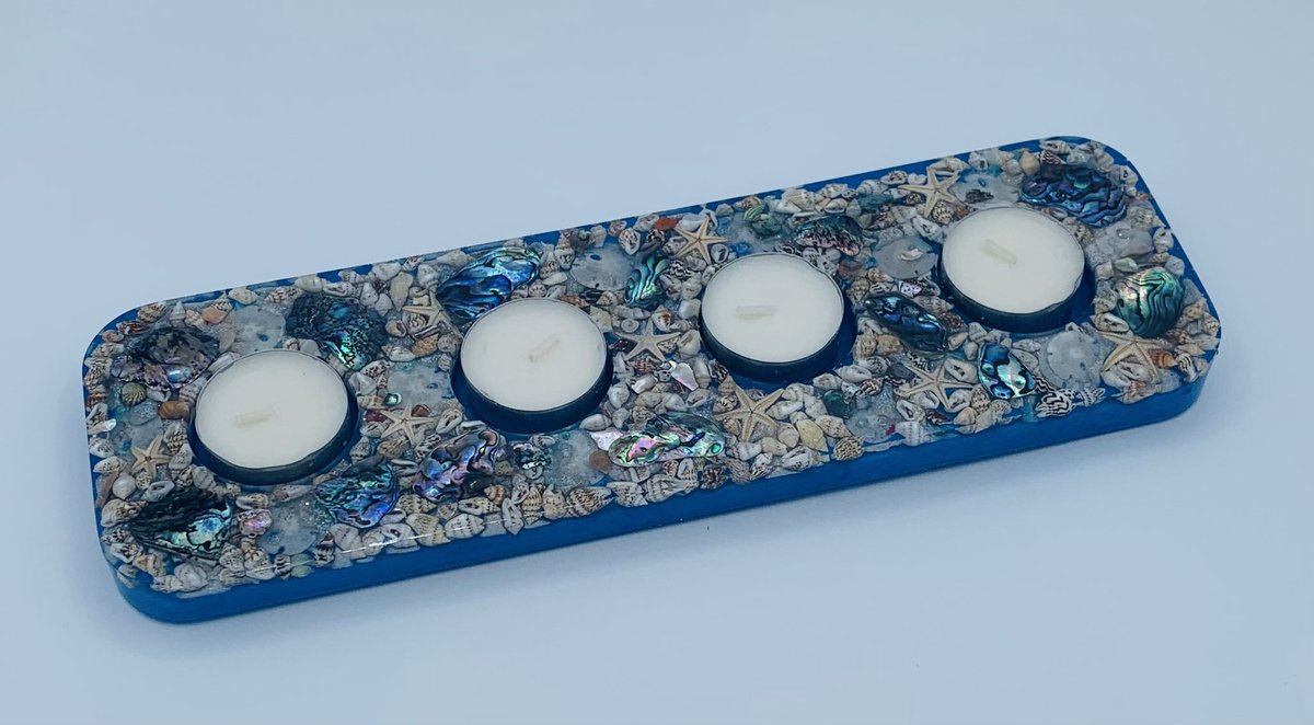 RodemoyerDesign's tweet image. New coastal decor now listed in my shop❤️ #coastaldecor #beachhouse #beachart #resinart #uniquegifts #candleplate #jewelrydish #EtsySeller