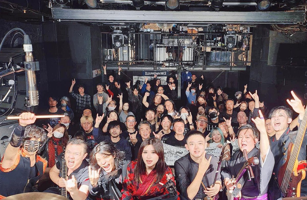 CrescentLament's tweet image. Crescent Lament 2023ジャパンツアーのエンディングは東京🔥
日本の皆様のおかげで、今回初めてのジャパンツアーは最高の思い出になりました🙏バンドのメンバーは皆さんのことを一生忘れません！
ありがとうございました❤️ みんな最高です🤘