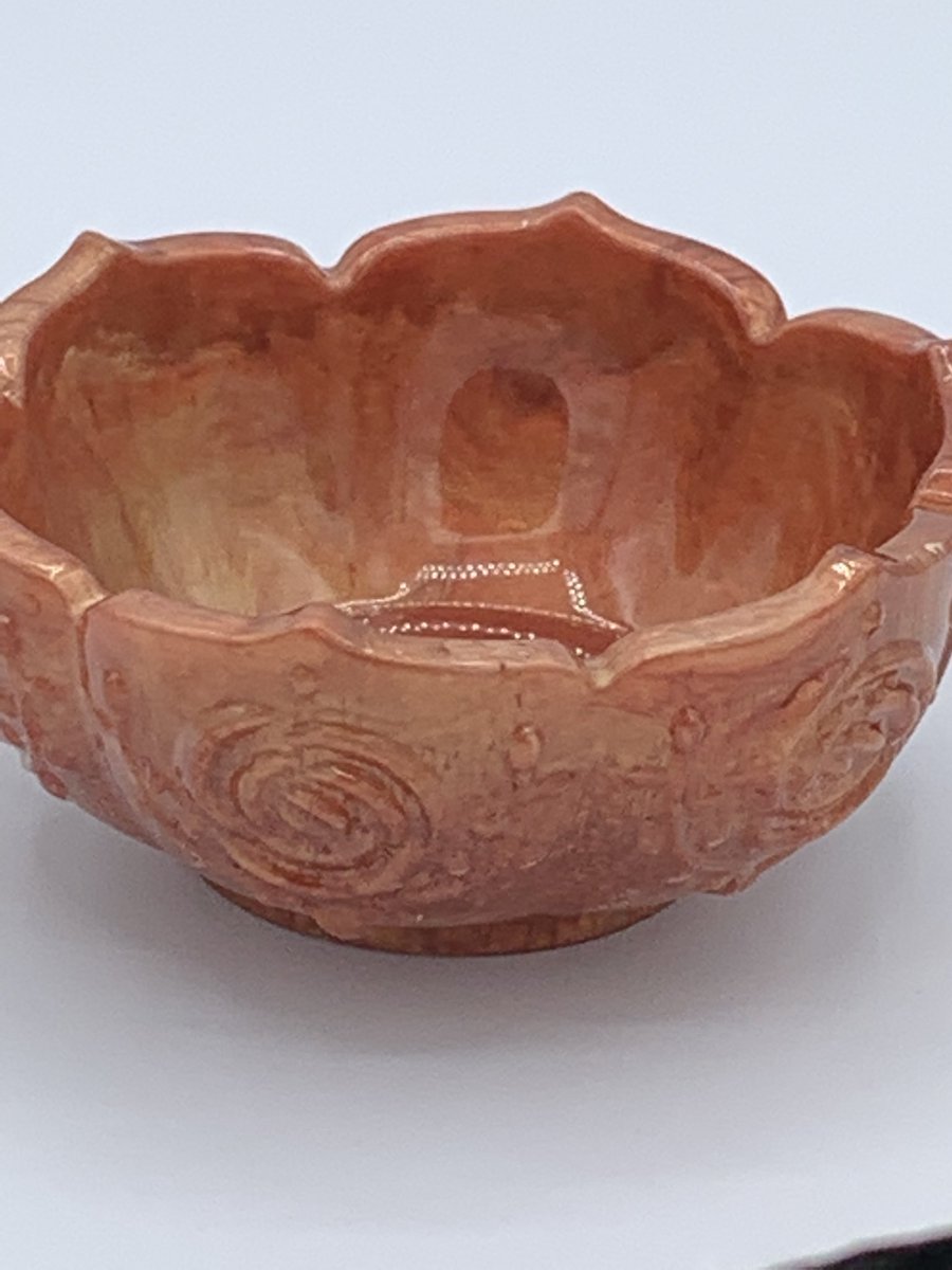 RodemoyerDesign's tweet image. My new color combination of champagne &amp;amp; Red wine❤️available in my shop RodemoyerDesigns.com #resinart #homedecor #decorativebowl