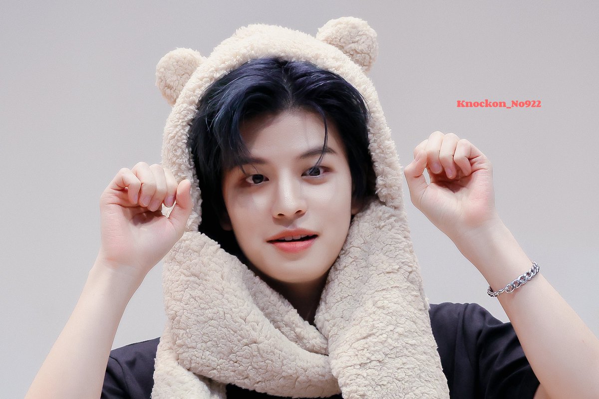 Knockon_No922's tweet photo. 231119
BDM fansign

#StrayKids  #Seungmin 
#스트레이키즈  #승민 #김승 https://t.co/EM1Sv0UWxY