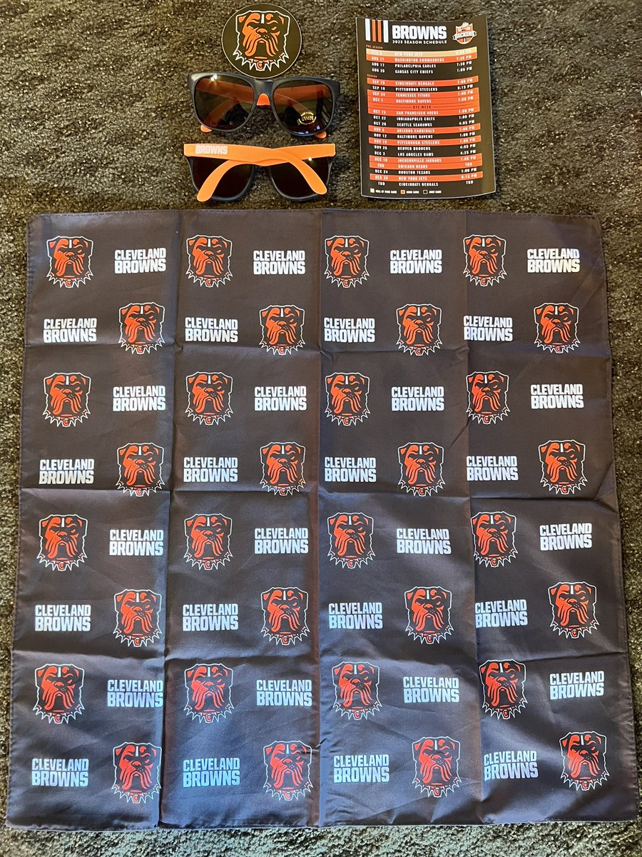 Cleveland! Let’s do a little giveaway. If the #Browns win today I’ll send this out, follow &amp; RT to be eligible. Big game today #DawgPound!!