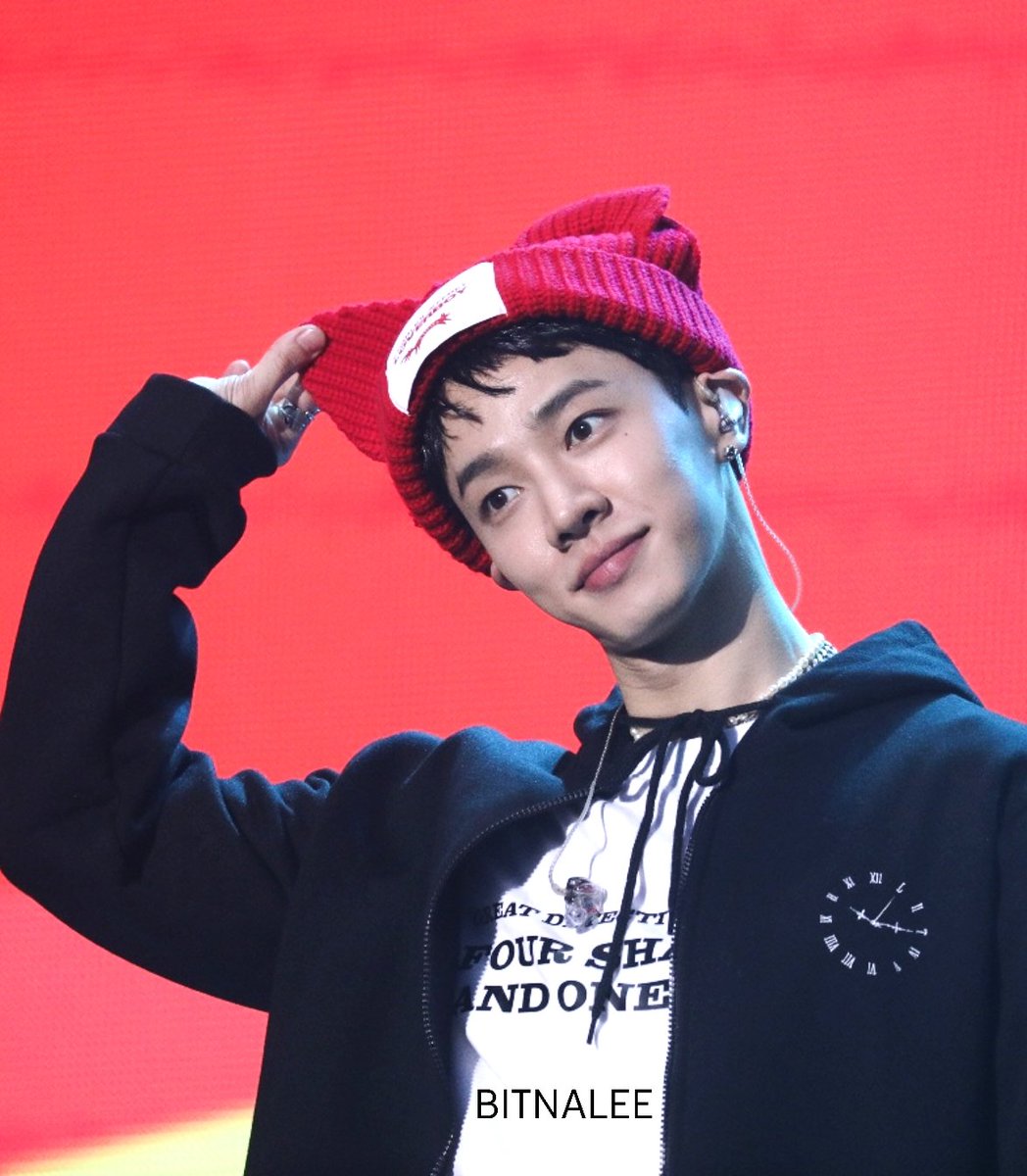 BitNalee_gk's tweet photo. 231119 #이기광 #기광
까딱 까딱 하다가 조준 발사 https://t.co/hsJ6qjEeZh