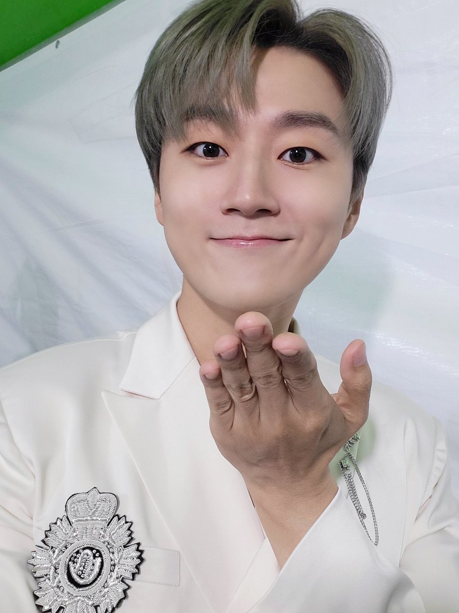 official_fore's tweet image. [#HAPPY_MINGYU_DAY] 🎂

숲별들이 옆에 있는 민규는
매일매일이 생일처럼 특별하고 행복해 🎀

첫눈과 함께 내린 밍냥이의 축복 #4 

#첫눈처럼_다가온_민규
#HAPPY_MING_DAY
#MING_조민규_생일축하해
#포레스텔라 #조민규
#Forestella #CHOMINGYU