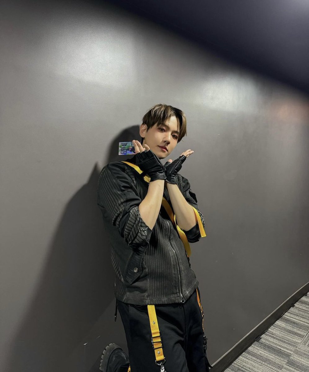 qtpiebyunbaek's tweet photo. 231119 BAEKHYUN INSTAGRAM

Baekhyun: Ezreal 🤙🏻 https://t.co/lkOiBp7FVb