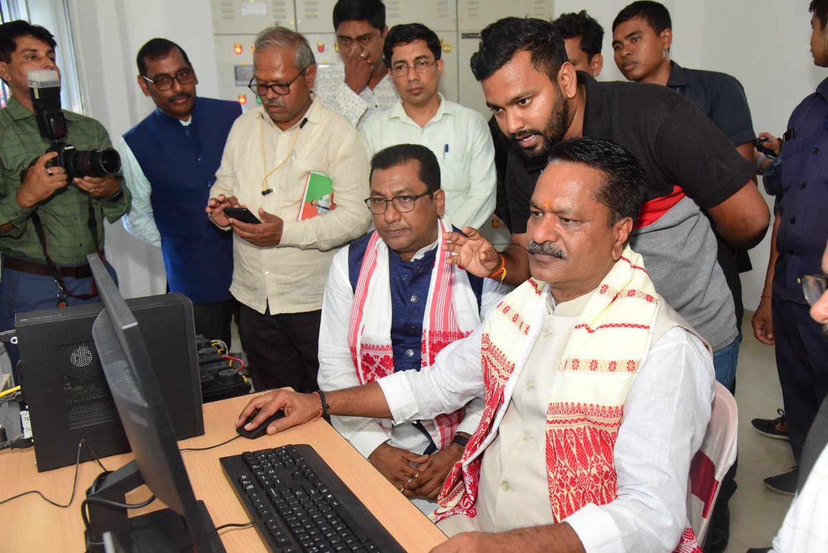 rupaksarmahbjp's tweet image. #Nagaon has made history as the 1st in Assam to receive clean drinking water under the #AmrutScheme. I&apos;m thrilled to announce that all 18,000 residents of all the wards now have access to 24-hour supply of clean water.1/2