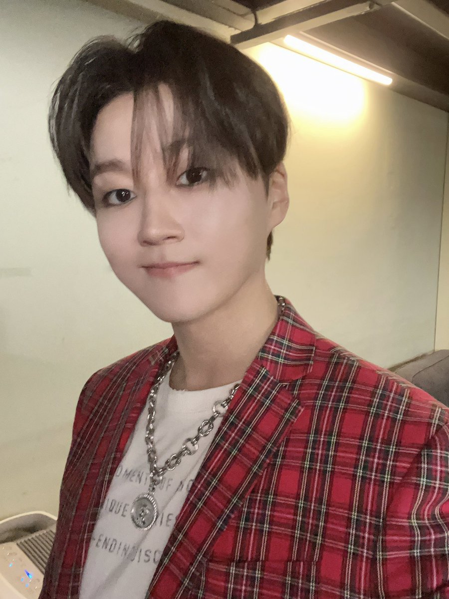 official_fore's tweet image. [#HAPPY_MINGYU_DAY] 🎂

숲별들이 옆에 있는 민규는
매일매일이 생일처럼 특별하고 행복해 🎀

첫눈과 함께 내린 밍냥이의 축복 #5 

#첫눈처럼_다가온_민규
#HAPPY_MING_DAY
#MING_조민규_생일축하해
#포레스텔라 #조민규
#Forestella #CHOMINGYU