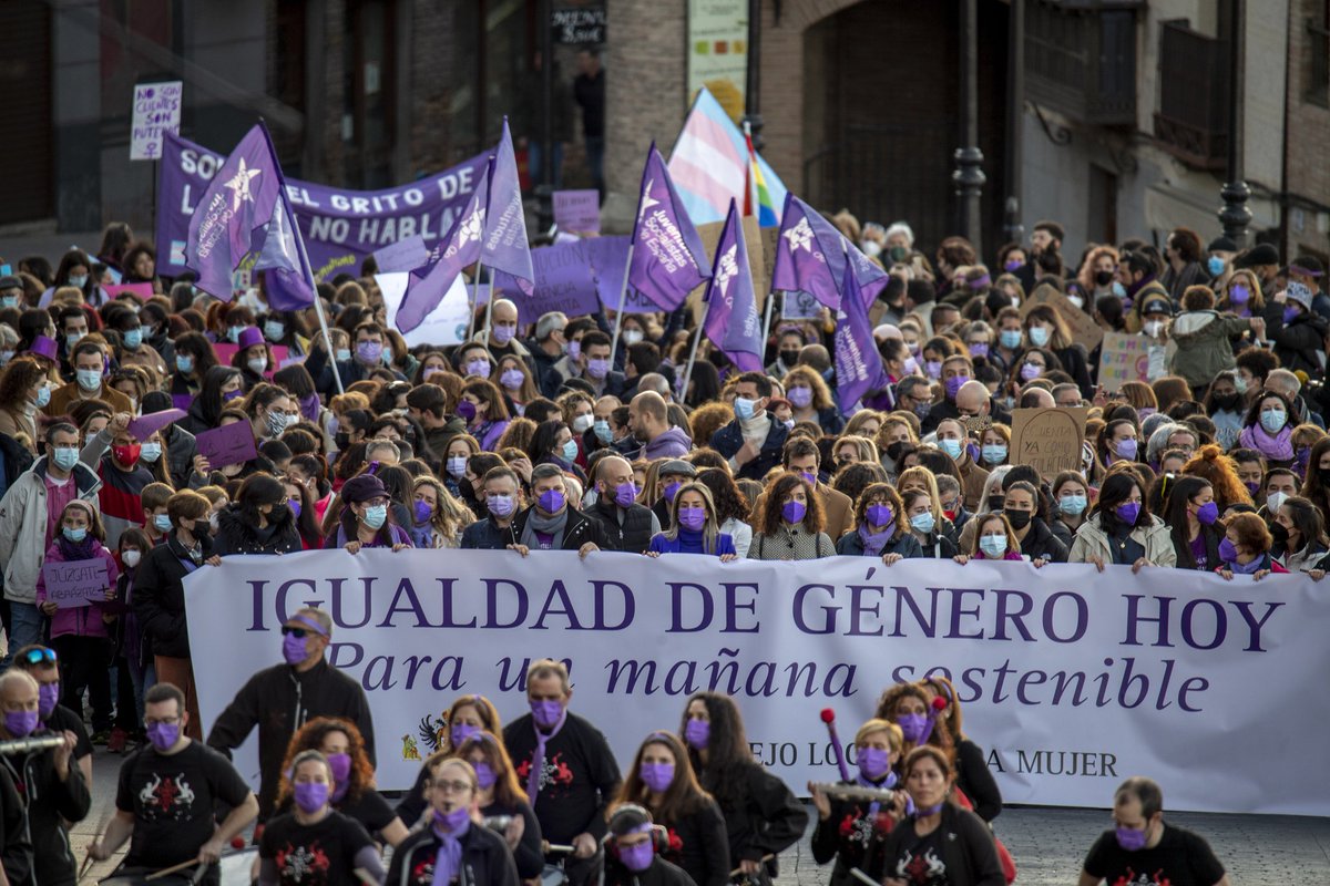 FranciaHistoria's tweet photo. Sabías que ...
Los hombres tenían casi 10 veces más derechos que las mujeres en la revolución francesa.
Esto sigue así hoy en día en muchos países, incluso hay algunos países en los que las mujeres no tienen ninguno como Burkina Faso
#iescamposdenijar #4ESOA https://t.co/1U0vgTLyNB