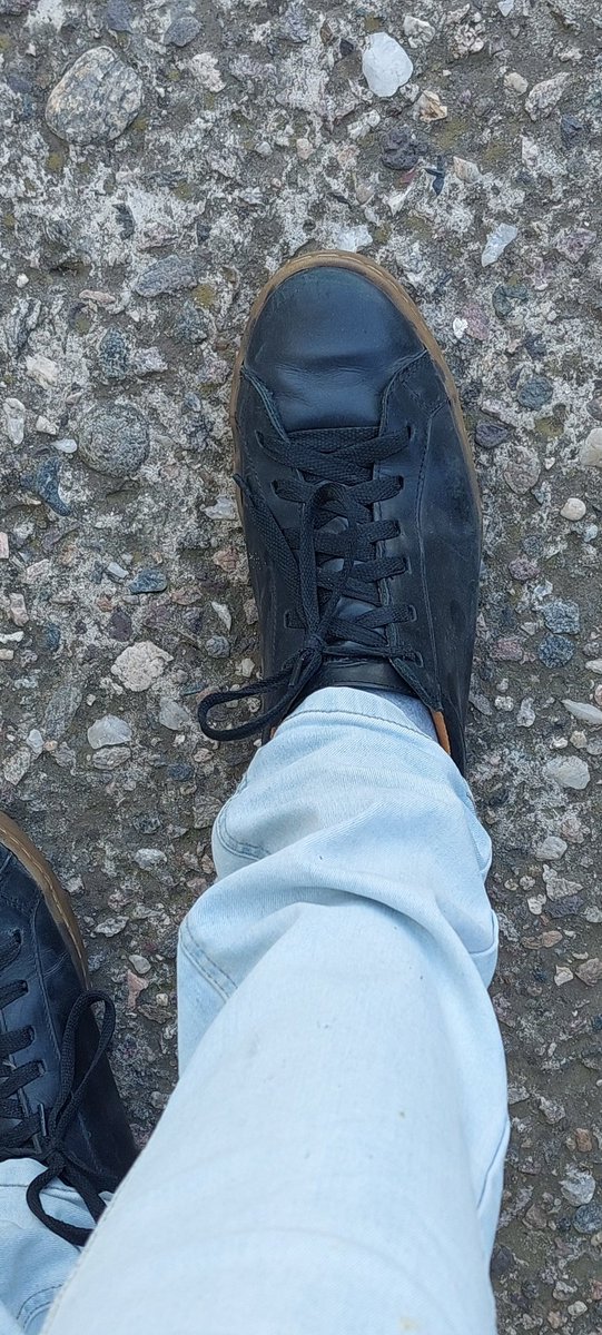 Hermosa mañana para ir a votar..!!! Mass A esta hora...y con mis zapas <a href="/justicialistas2/">@justicialistas</a>