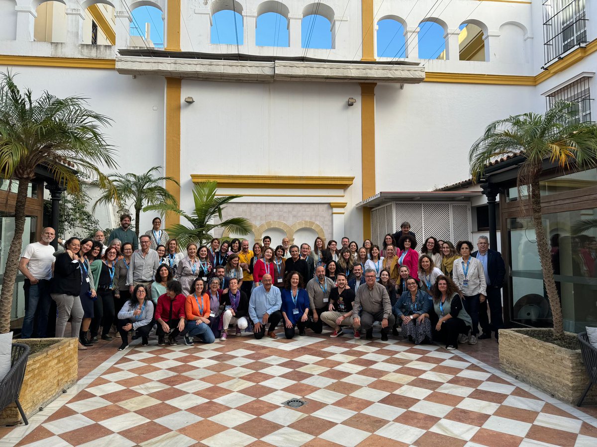 Orgullo de pertenecer a la gran familia TEI, <a href="/TeiPrograma/">ProgramaTEI Oficial: Acoso Escolar, Ciberbulying</a> 
Grandes personas comprometidas  #convivenciapositiva
#congresotei23
programatei.com
<a href="/delhuyarerasmus/">IES Hermanos D'Elhuyar - Erasmus</a>
<a href="/CeipBreton/">CEIP Bretón de los Herreros</a>
<a href="/educarioja/">Educación La Rioja</a>
<a href="/AytoLogrono/">Ayuntamiento Logroño</a> 
<a href="/gemaigual/">Gema Igual Ortiz</a> 
<a href="/Palomas_Alejand/">Alejandro Palomas</a> 
espaciosumanocero.blogspot.com/?m=1