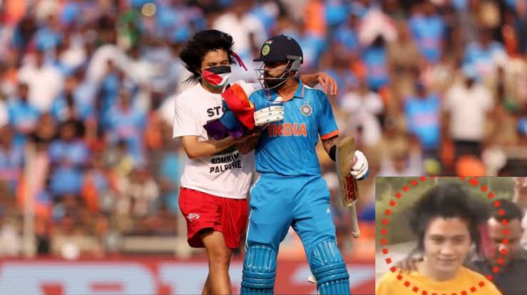 kishor_munot's tweet image. A fan disrupted #ICCCricketWorldCup2023Final How can we lay a hand on someone's shoulder?
@imVkohli GoingToTheGround & shaking hands with ur FavoritePlayer may be undrstandable once,but disrespecting that person is definitely not acceptable #celebrityIsHuman #INDvsAUS #AUSvsIND