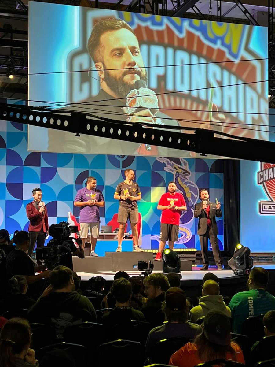 gigante, histórico e totalmente fora da curva. 

Mais um título pro ninho, não só um título comum, mas a medalha de ouro do campeonato de Pokémon GO mais importante da América Latina.

Ele, <a href="/LNDsRargef/">Ewerton</a>. 

#LAIC
