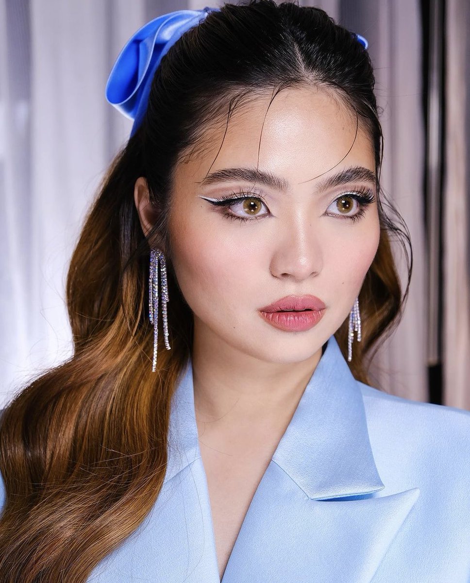 JE0NGHA's tweet photo. manikaaaa!!! NAKAKAPANGHINA yang ganda mo shar 😭
#SharleneSanPedro | Sharlene San Pedro https://t.co/bs6RT3BB4k