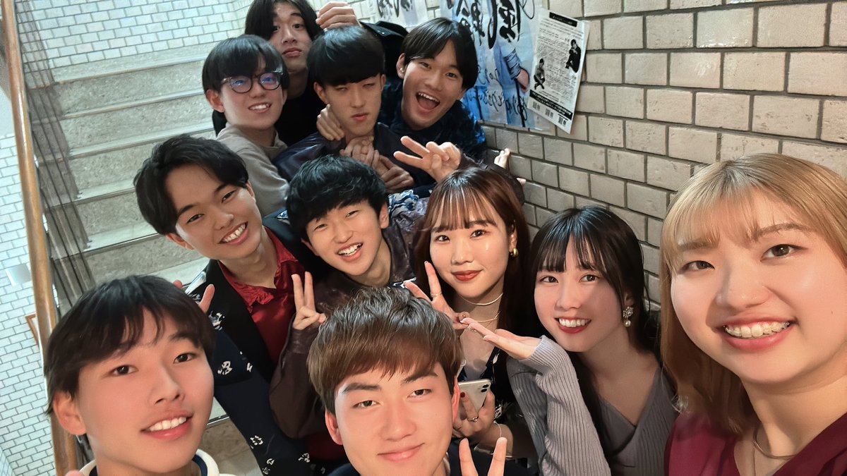 BAYSIDE_304's tweet photo. SHOOTに出演させて頂きました😊🌺𓈒𓏸

素晴らしいバンドさんたちと対バンできて光栄な限りです😭✨
ブルの後輩たちも来てくれてとっても嬉しかったです💖

しんどめくん、ゆうせいくんほんとにお疲れ様！ありがとう😍！！！ https://t.co/ziAOhlLPTf