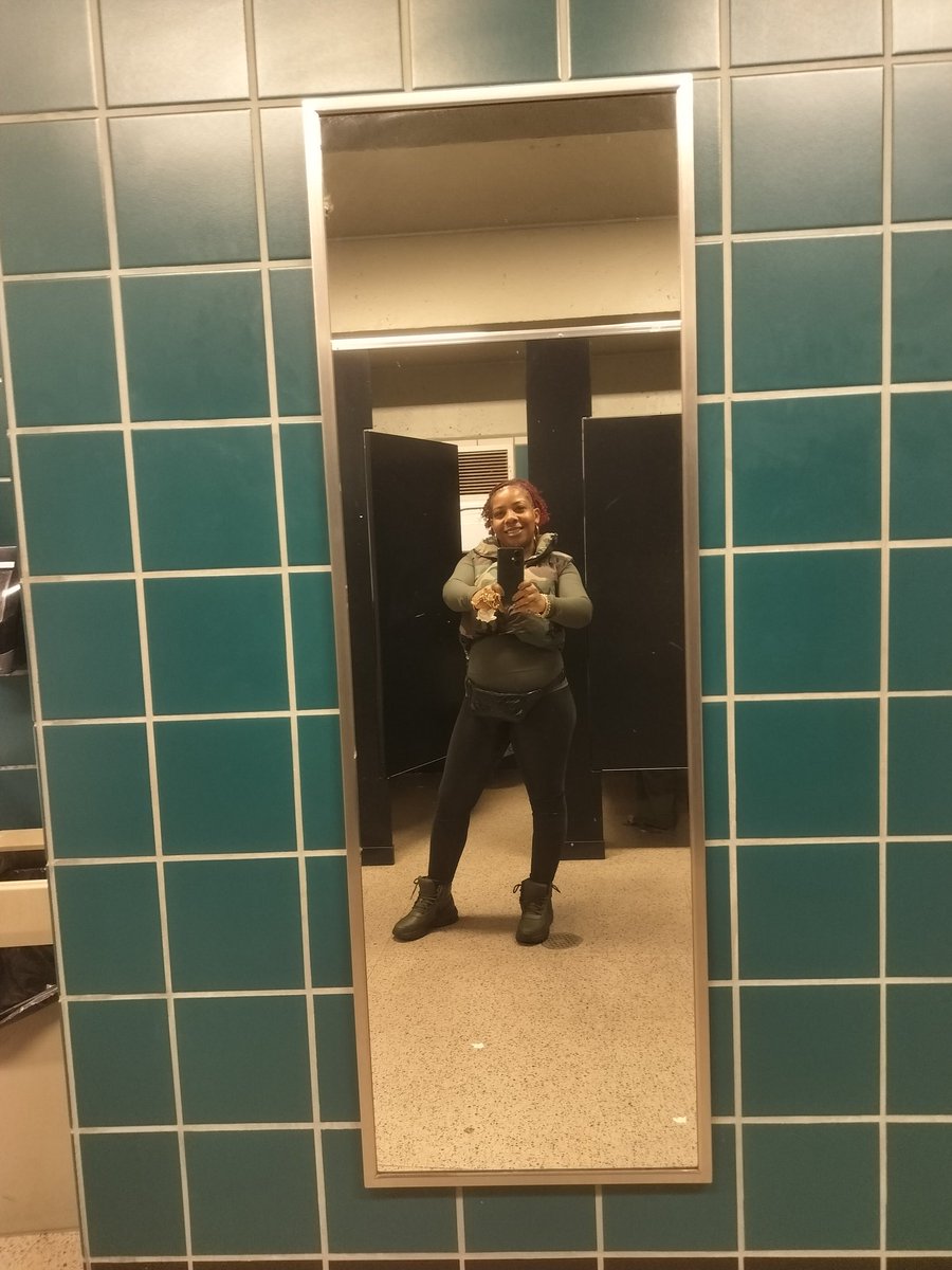 energyscorpio79's tweet image. The Legends of Hip hop SHOWED OUT!! THX YOU🙌🏽🌹💫
#ProjectPat
#GoodieMob
#BunB🕊️
#Scareface🦂
#8ballmjg
#Juviethegreat