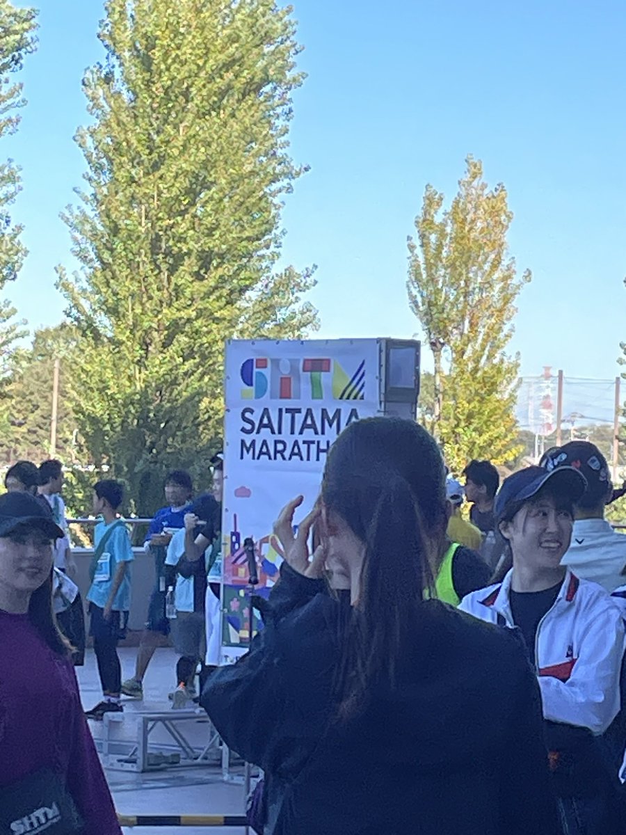 hanbo0526's tweet image. さいたまマラソンin埼スタ🏃‍♀️いつものビアモル仲間🍺に誘われて4時間チームランに参加🏃‍♀️🏃‍♀️🏃‍♀️🏃‍♀️🏃‍♀️🏃‍♀️🏃‍♀️🏃‍♀️🏃‍♀️🏃‍♀️🏃‍♀️🏃‍♀️🏃‍♀️120チーム中、76位‼️12人で3周づつ走って約40kmを走りました😱一番上がったのはトルシエ階段からのredsごっこでした😂
#さいたまマラソンin埼スタ
#redsごっこ
#1stimpression