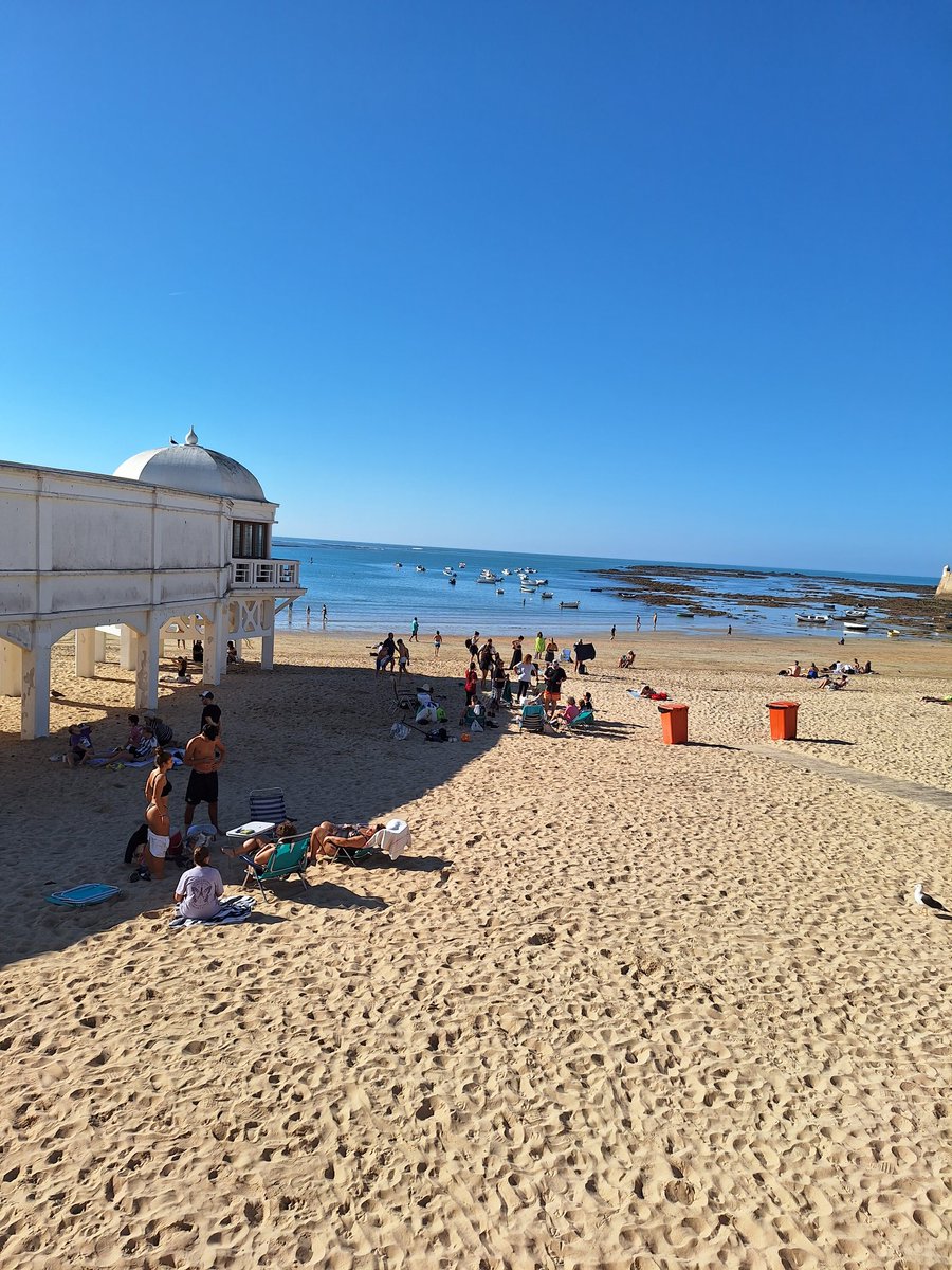 duosevilla42835's tweet photo. Que tienes cadiz... https://t.co/uuDNIgHVwR