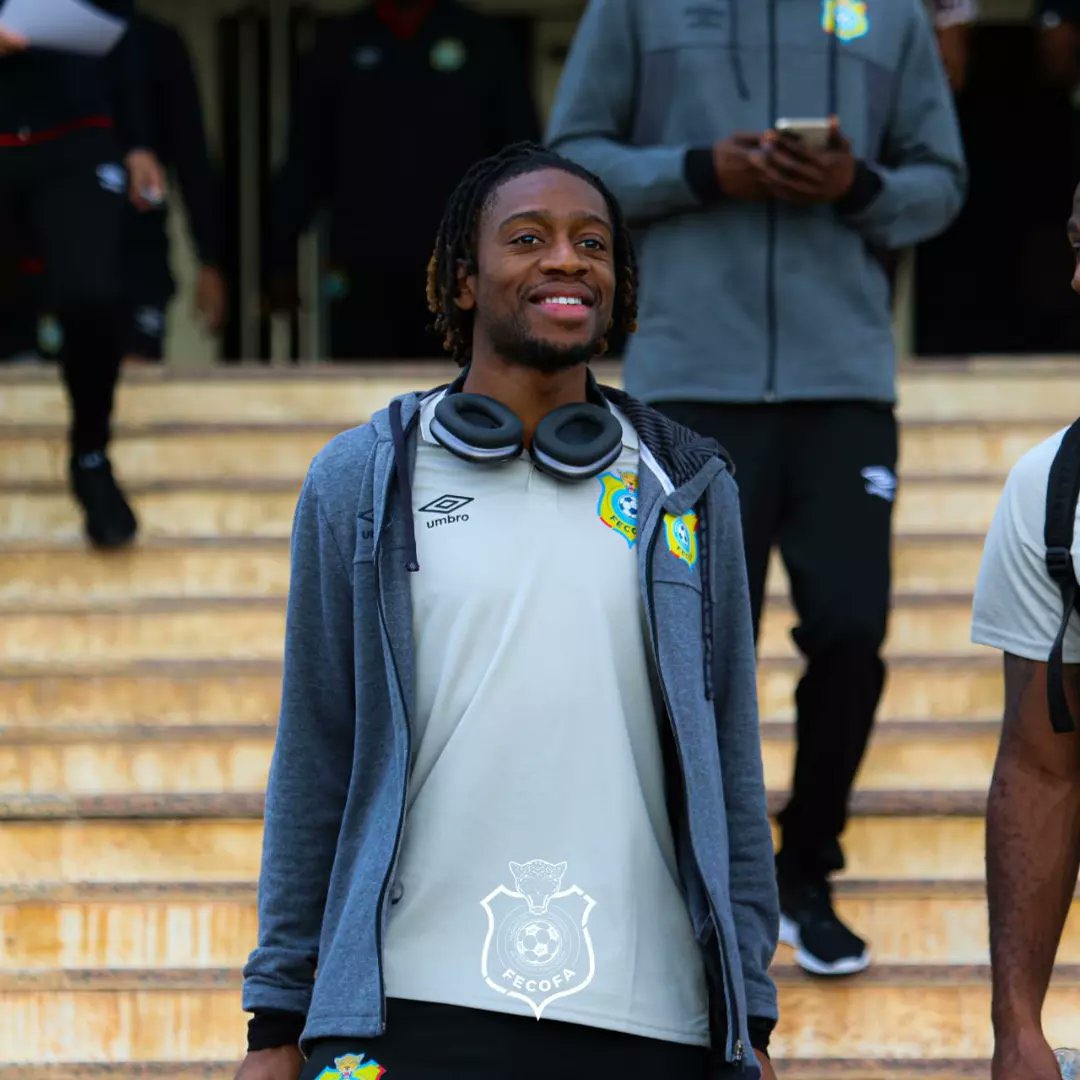 CongoleseFNews's tweet photo. 🔜 Nos léopards sont en route pour le Martyr of February Stadium ! 🏟️

RD Congo 🇨🇩 🆚 Soudan 🇸🇩 

#RDC #SOURDC #SOUCON  #WCQ2026 #FIFA https://t.co/BtcgnPjNKK