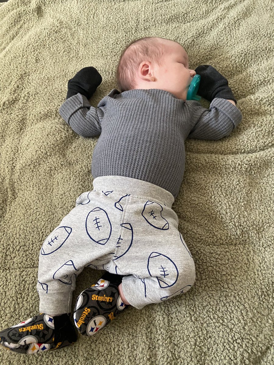 DyceB's tweet photo. My guys ready for STILLERS game day !!! 
#HereWeGo https://t.co/yc5idPmaD2