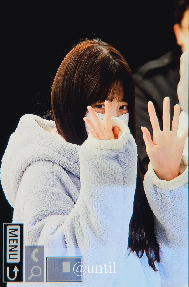 until_WY's tweet photo. 231119 너무 수고 많았어🫶🫶

#아이브 #IVE #장원영 #JANGWONYOUNG #원영 #WONYOUNG #ウォニョン https://t.co/Oc5HSahGpX