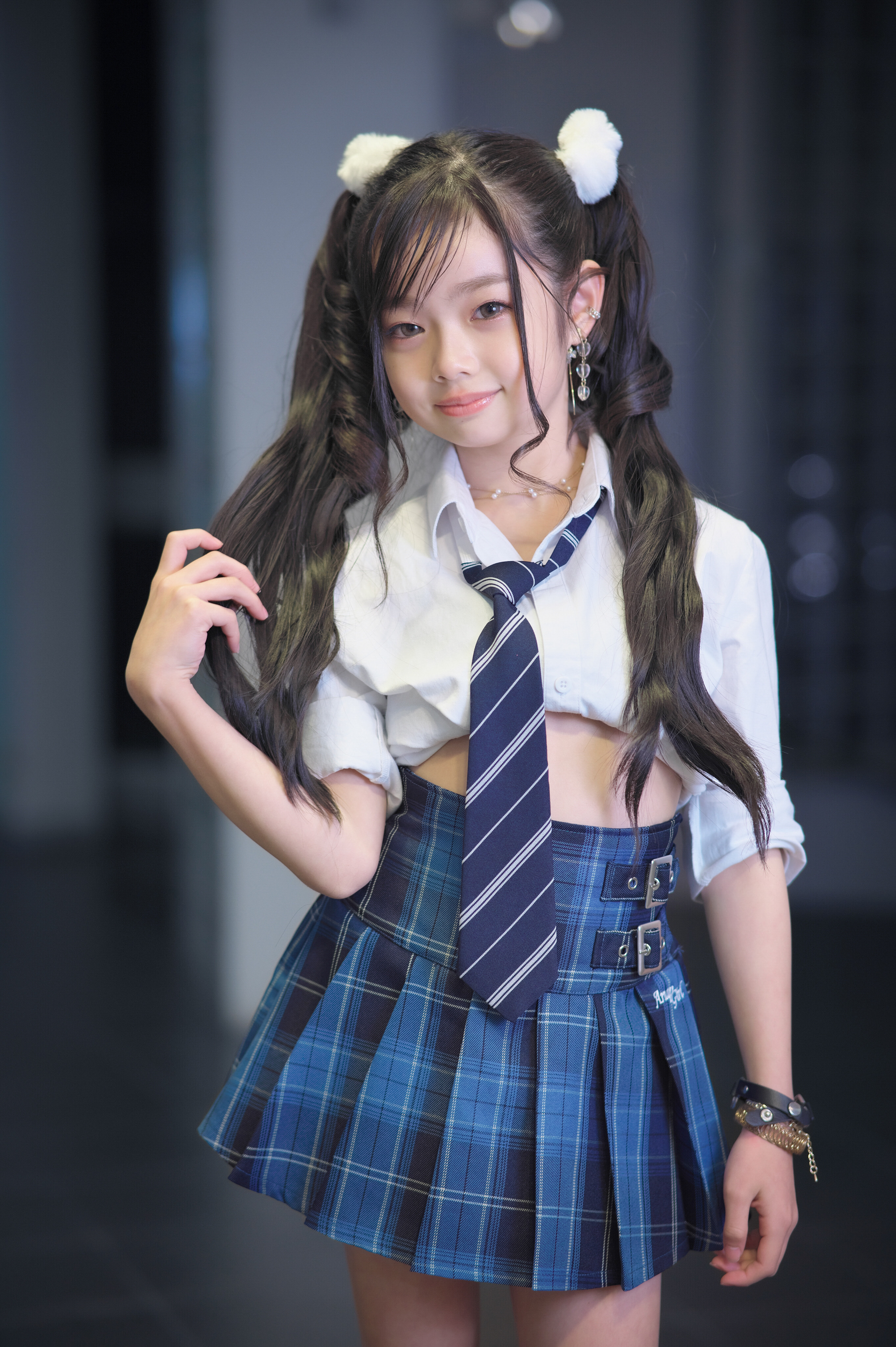 Antonio bueno アントニオ・ブエノ 「白いリボンの少女」リトグラフ