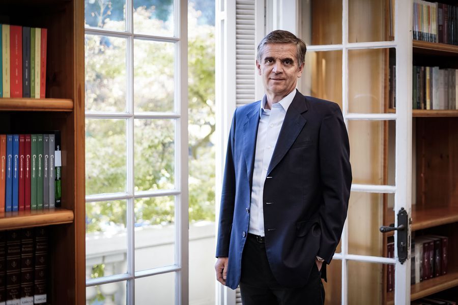 latercera's tweet photo. 📈@pulso_tw | Rodrigo Vergara: “Voy a votar ‘A favor’, entre otras cosas, porque el nuevo texto se hace cargo del sistema político, lo que debiera ayudar a los acuerdos” https://t.co/waHMtvH44N https://t.co/aNo0gPiTLE