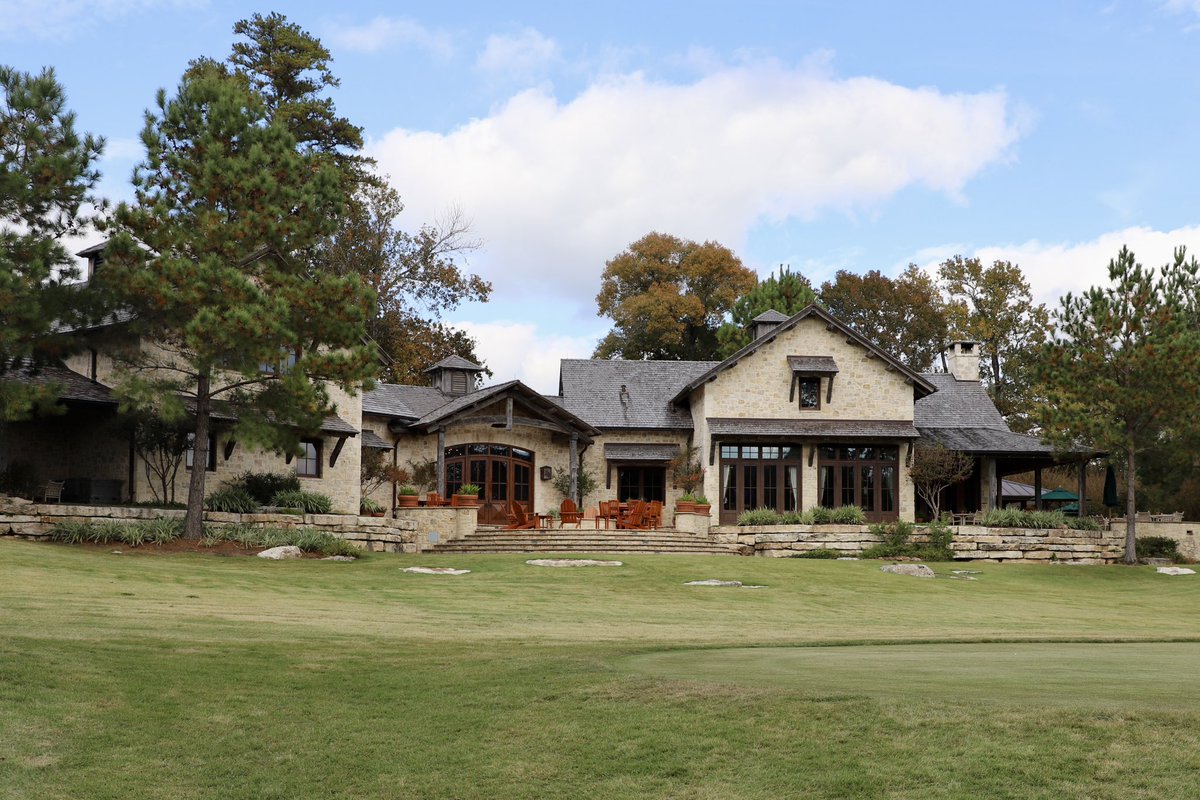 DanDrullinger's tweet photo. Still feeling like Fall here in Texas. 

📍Whispering Pines (Chet Williams) https://t.co/01tIEBcwnO
