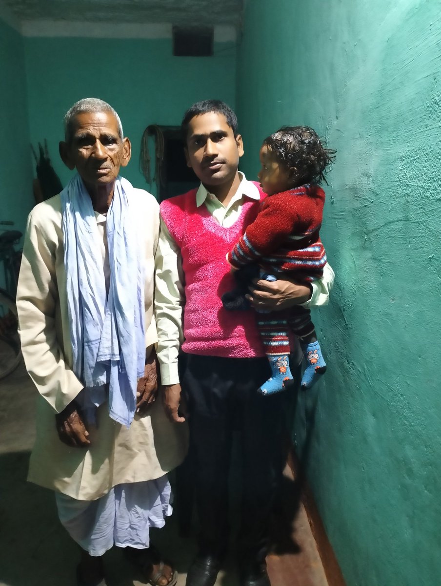 Kanchan89145604's tweet photo. With my grandfather https://t.co/GNKOkfKjEy