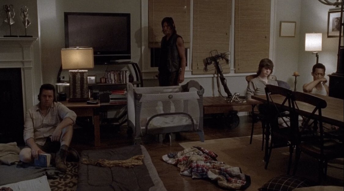 TWD_Arabic's tweet image. أول ليلة في الألكساندريا.