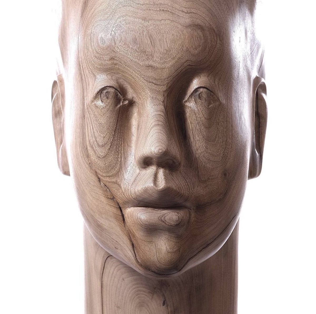 «There is no space, it has to be created ... Every sculpture based on the assumption that space exists is wrong, there is only the illusion of space. » Alberto Giacometti 

Artist: Michael Tolloy
Country: Austria