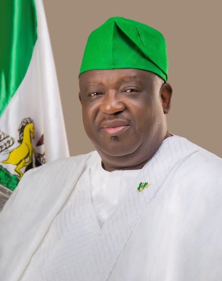 IsaBature3's tweet photo. BREAKING: Appeal Court sacks Governor Caleb Muftwang, declares APC’s Nentawe Yilwatda as the winner of Plateau State Governorship Election. https://t.co/l5SRNK6SuV