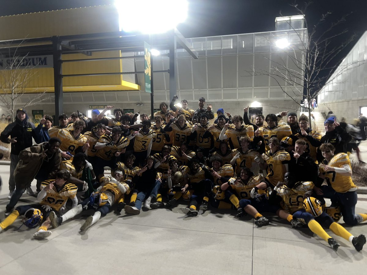 FicsBdizzle's tweet photo. Congrats to all players and coaches capturing the football 🏈 Tier 2 - WECSSAA Championship 35-0 over Lessor 🙌

3 TDs scored by Jake Scott, one by Robert Miller. 
Defense chipped in with a block punt returned for a TD. 
@SteAnneCHS https://t.co/oxoSAgpA9o