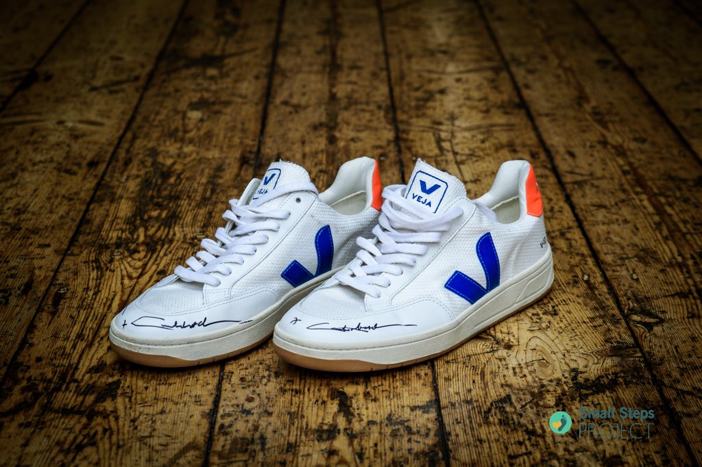 BenedictDailyPL's tweet image. Wiadomo już jakie buty ofiarował w tym roku na aukcję 
#charityauction #smallstepsproject
na rzecz @SmallStepsDocs
Benedict Cumberbatch 😎
Aukcja rozpocznie się już niedługo!
charitystars.com/product/benedi…