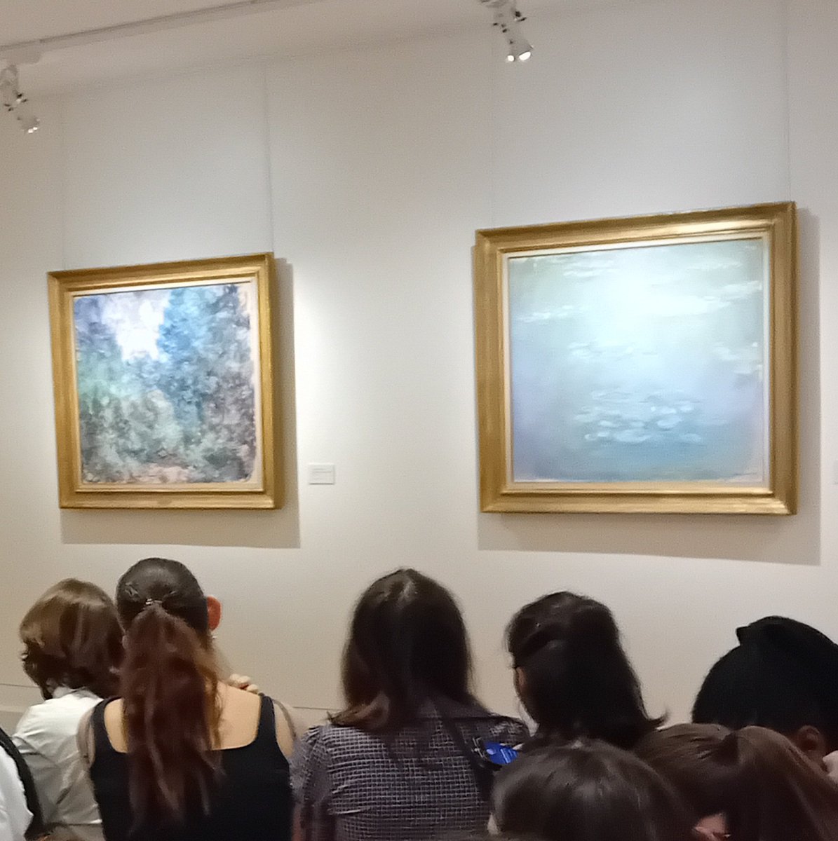 Artprof4's tweet photo. Mardi, visite commentée pour les premières enseignement de spécialité de l'exposition Berthe Morisot et l'art du XVIII e siècle.  Un très grand merci au @MuseeMarmottan pour la qualité de son accueil et de sa médiation ! Enjeu Développer du sens par le dialogue des œuvres. https://t.co/kCEfPIoKdK