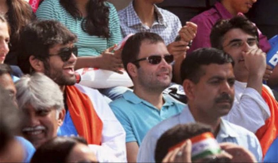 akhilesh_reddie's tweet photo. RaGa Ji Watching World Cup Finale : We won 

Modi watching World Cup Finale : we are loosing

Both are not same 

#INDvsAUS #INDvAUSFinal 
#Panauti https://t.co/vr2iCTkyDk