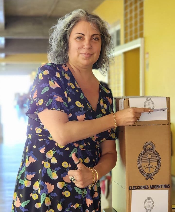 Elegir es un derecho y la base de nuestra democracia. Y lo hago para que los debates sean con toda la sociedad. Siempre en paz y concordia. Vayamos por la Argentina que nos merecemos. ♥️💙🤍🇦🇷