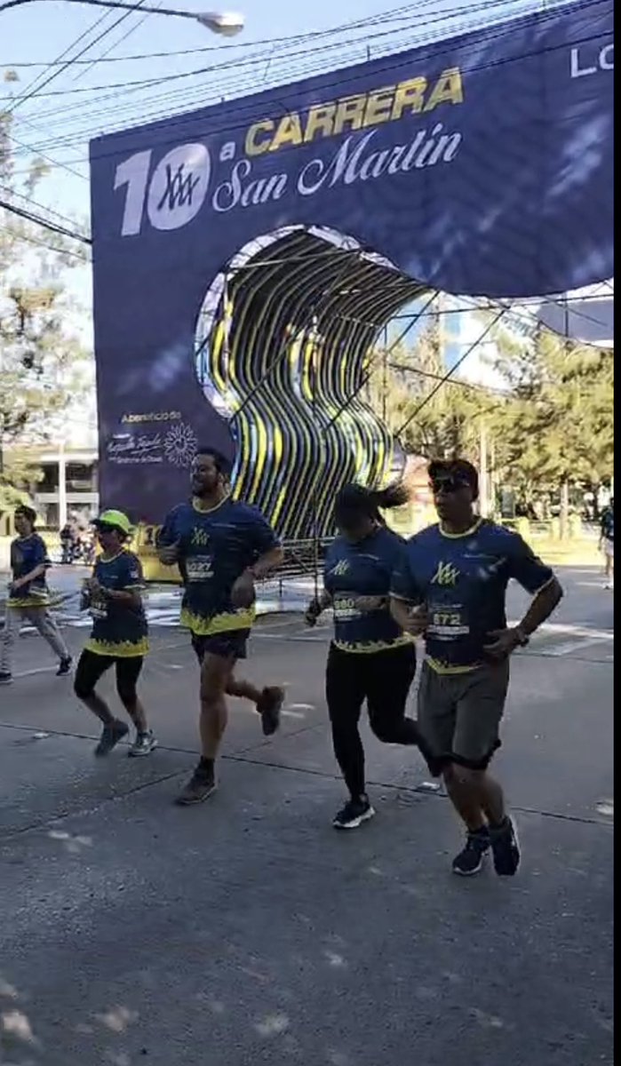 g_sansebastian's tweet photo. Faire quelques kilomètres pour la bonne cause et s'émouvoir de se faire doubler par un élève de 6eme du @julioverneGT 😍 !
#fundacion_margarita_tejada
#trisomie21
#Guat https://t.co/x1xb6L8lSR