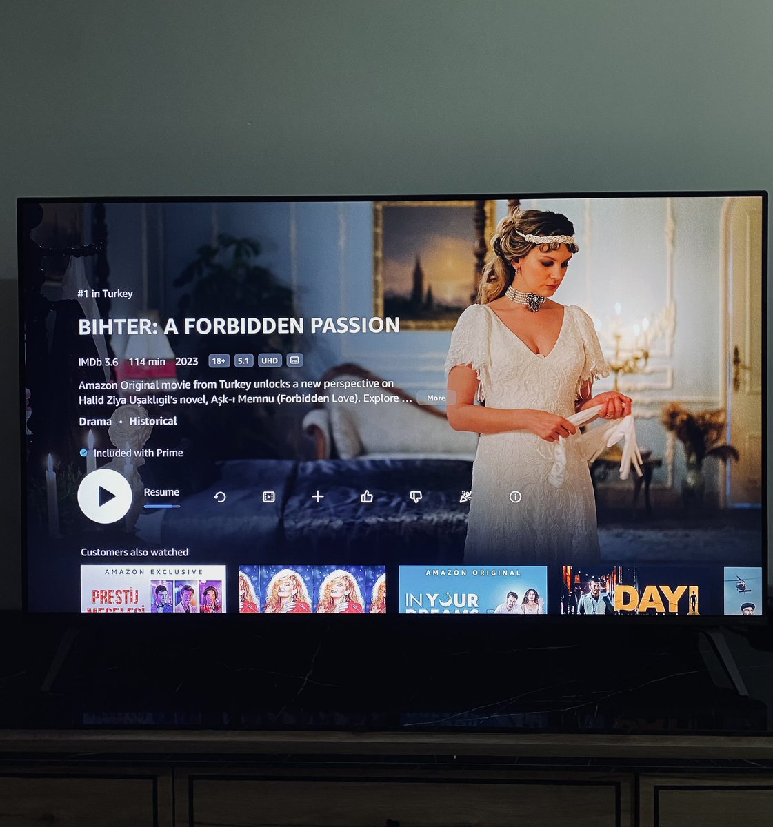 Filmin amacı dalga geçilsin falan mı acaba 
 #Bihter