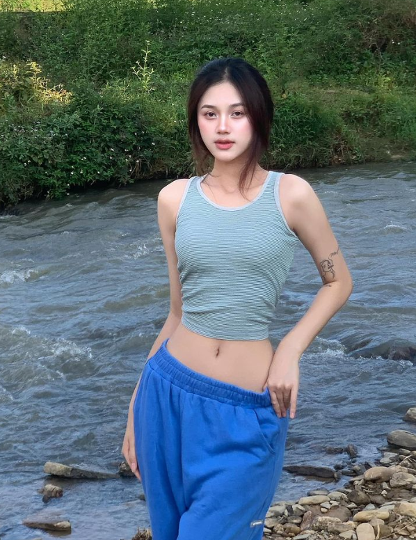 GumBallfamer's tweet photo. Em này giống Trần Hà Linh chứ ae !!
Tìm fwb khu vực BN https://t.co/8EDSZZes4B