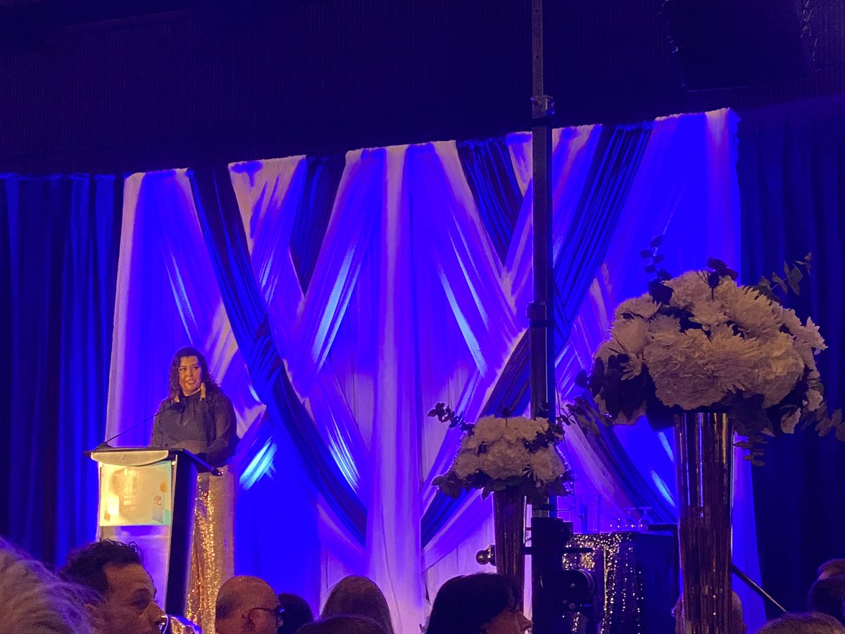 An honor to listen to @MarciaJAnderson speak at the @ISME_MRCoM_UM 140th Anniversary Gala on ⬆️Equity &⬇️Racism in medical training. It begins with acknowledging where we got it wrong,&where we still do. 🙏 for your wise words. @DoctorsManitoba @umanitoba @jossreimer @CMA_Docs