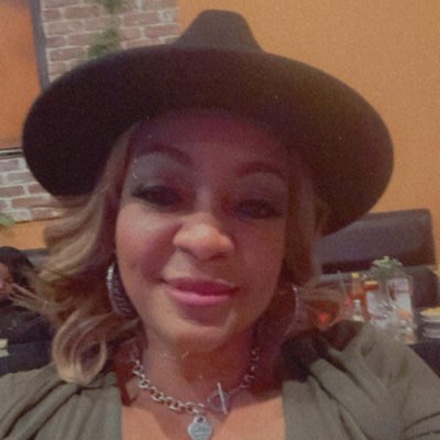SHill8888's tweet photo. #NewProfilePic https://t.co/lwtdz7pQ3D