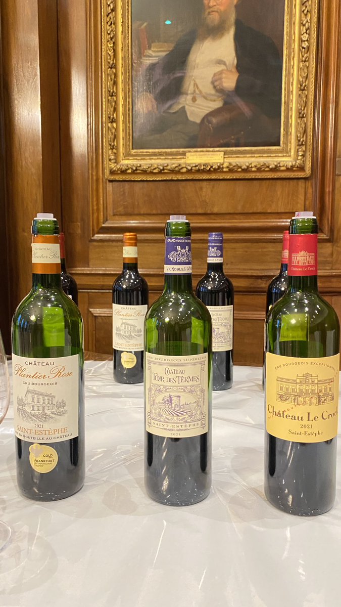 What a superb afternoon immersed in the world of Bordeaux Crus Bourgeois wines, guided by wine experts! The tasting showcased an impressive lineup of 90 wines spanning the vintages of 2019, 2020, and 2021🍷@CrusBourgeois 

#BordeauxWineLovers #CrusBourgeois #CBtastingLondon