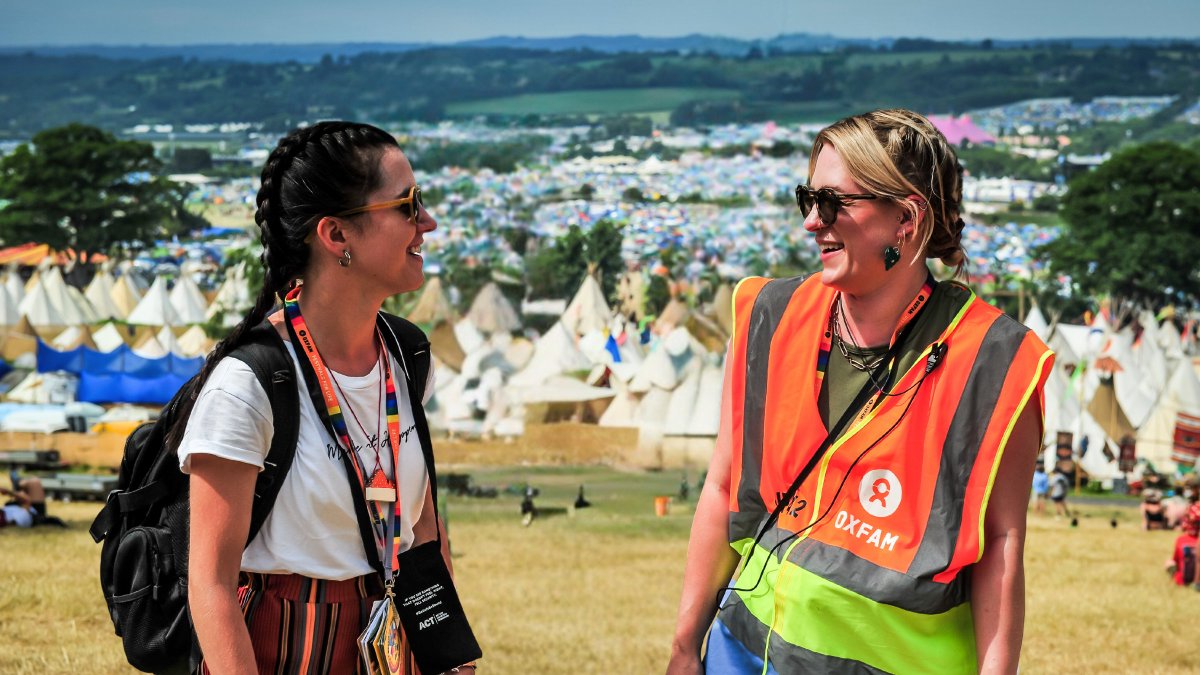 Missed out on @Glastonbury tickets? You can still be part of the action as a volunteer with Oxfam!
Join our friendly community, make a positive impact &amp; enjoy plenty of time off. Register your interest &amp; be among the first to know when applications open 👉 bit.ly/ofri
