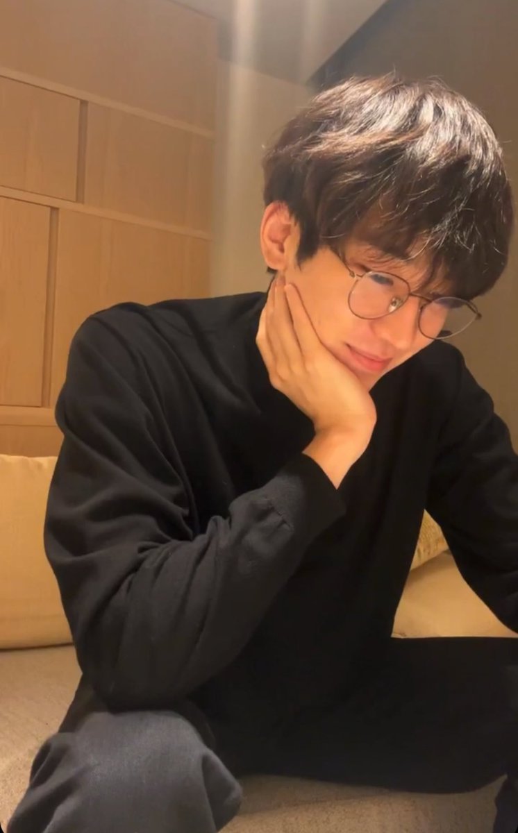 ever1won's tweet photo. Patayin niyo na muna ako bago iannounce ni wonwoo na may jowa na siya kasi ‘di ko kakayanin https://t.co/iIosasEUxJ