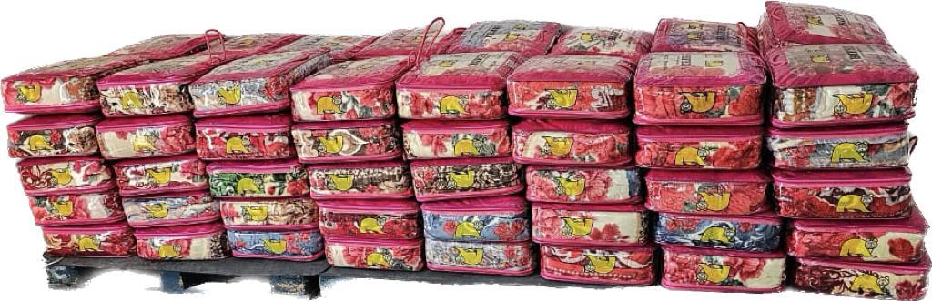 تم بحمد الله توزيع عدد (٤١٥) بطانية ضمن مشروع كسوة الشتاء 
عدد (١٠٤) بطانية من أوقاف إبراهيم الموسى
عدد (٨٧) بطانية من فاعل خير
عدد (٢٢٤) بطانية مؤمنة عن طريق الجمعية
استفاد منها أكثر من (٢٠٠) أسرة
فشكراً لجميع الداعمين وجزاهم الله خير الجزاء.