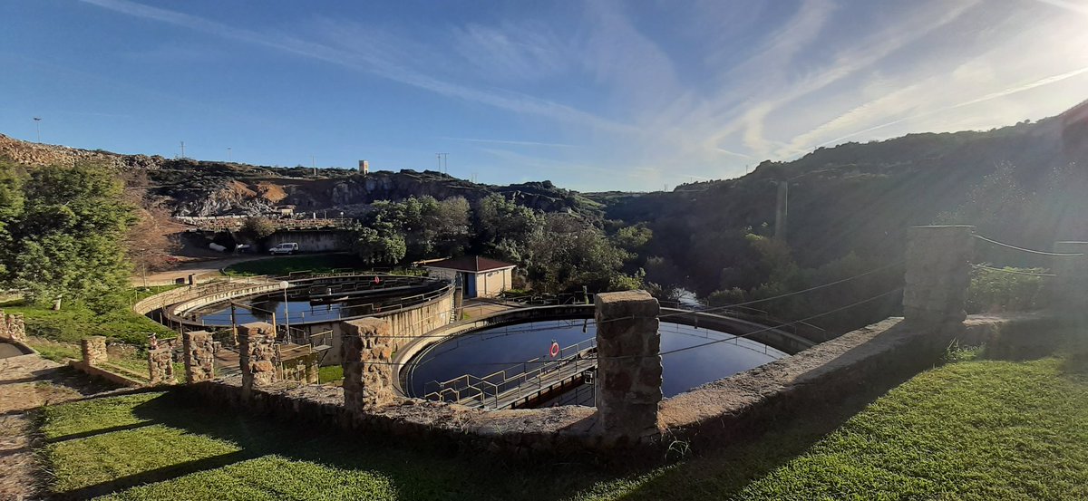 #DiaMundialdelSaneamiento
Tratar el Agua Residual es fundamental antes de devolverla al medio natural🏞.

¿El objetivo?, reducir el impacto ambiental♻️

Todos merecemos un ambiente sano. Seamos parte de un cambio positivo, cuidemos nuestros sistemas de saneamiento.
#EDARPlasencia