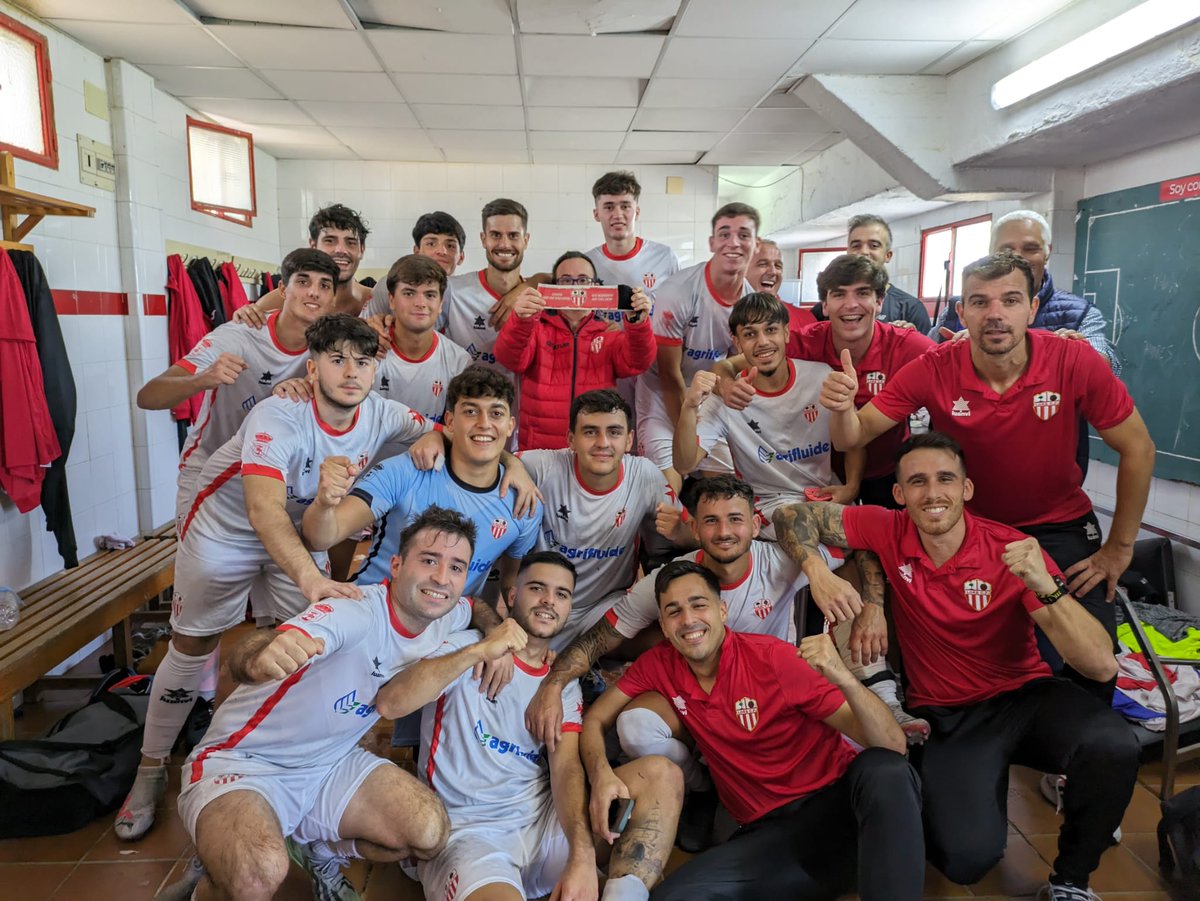 La BANDA sigue funcionando!! Que SUENE la MÚSICA!!
⚽️ ❤️⚪

<a href="/LoraCFOficial/">LORACF</a> 
#LaIlusiónDeVolver #VamosLora