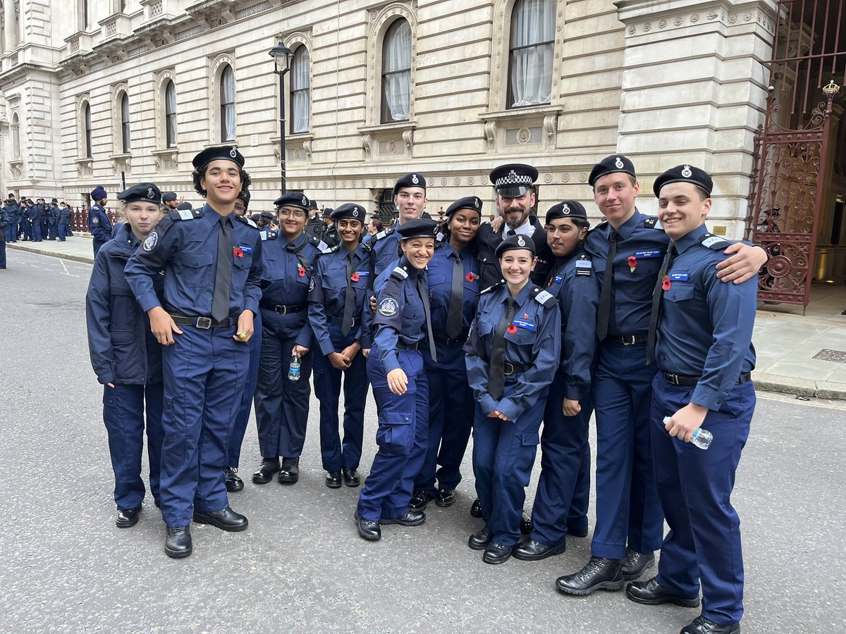 Today our VPC units met down at The Cenotaph in Whitehall in order to participate in our own Remembrance Sunday Service lead by Revd Jonathan Osborne; the Mets Senior Chaplain and our Assistant Commissioner @ACPippaMills @NationalVPC @MPSCadets @MPSBarnet @watkinson_gaz