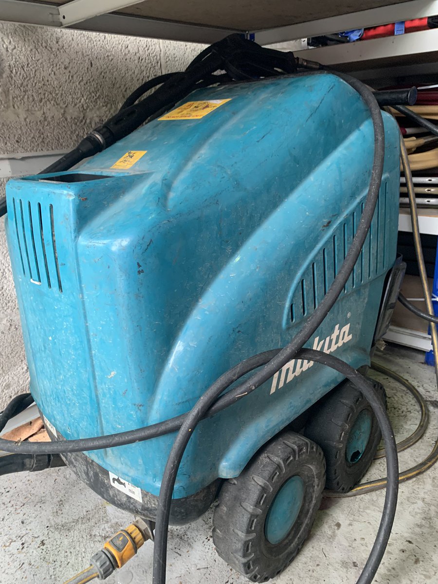 Help please !!! Our diesel #Makita jet washer that we use for cleaning our vehicles and kit has a fault and needs a service. Our base is in Hope … do we have any Makita / jet washer engineers locally that could help us out please ? Please DM us 🤞🤞🤞.