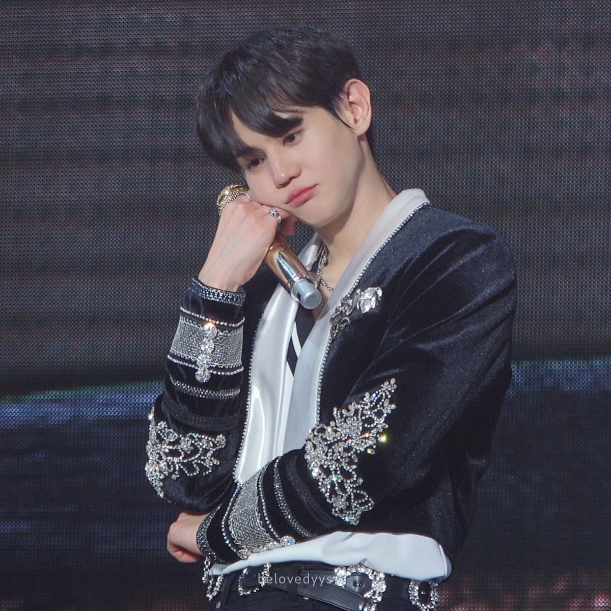 belovedyys's tweet photo. 231119 ( •̄  ε •̄  ˵) 너무 귀엽게 생겼어 어떡해 https://t.co/dCqtjlWCBO