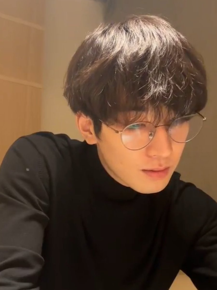 WONWOO134's tweet photo. Cantik banget dah bjirrrr, beruntung banget yang bisa ngelonin dia setiap malam https://t.co/I8tAiOYl3W